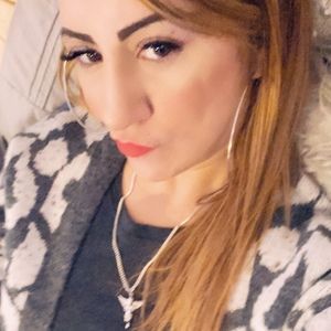 Meet your Posher, Christina